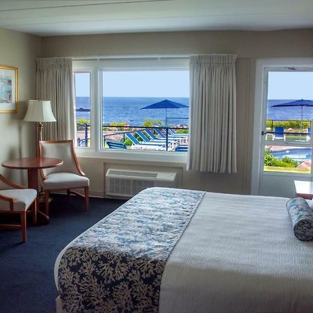 Atlantis Oceanfront Inn Gloucester Exterior photo